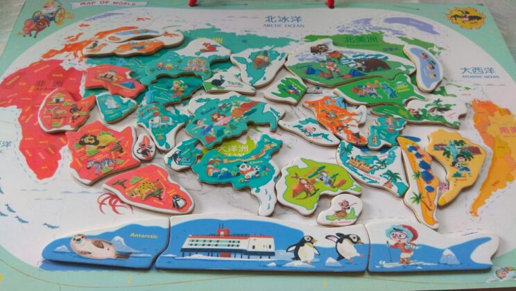 Flo dan Keping-keping Puzzle