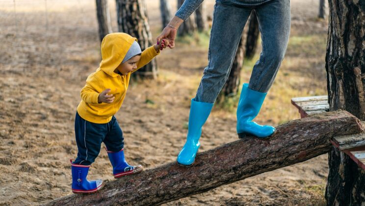Gara-Gara “Helicopter Parenting”, Anak Tak Mampu Selesaikan Masalahnya Sendiri