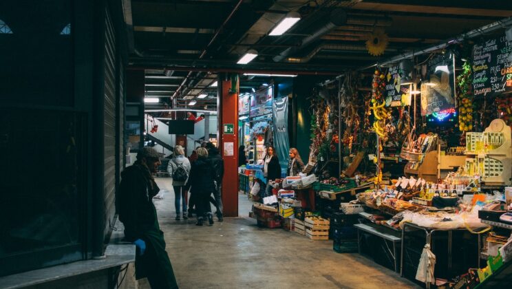 Resesi dan Warung Bu Eni