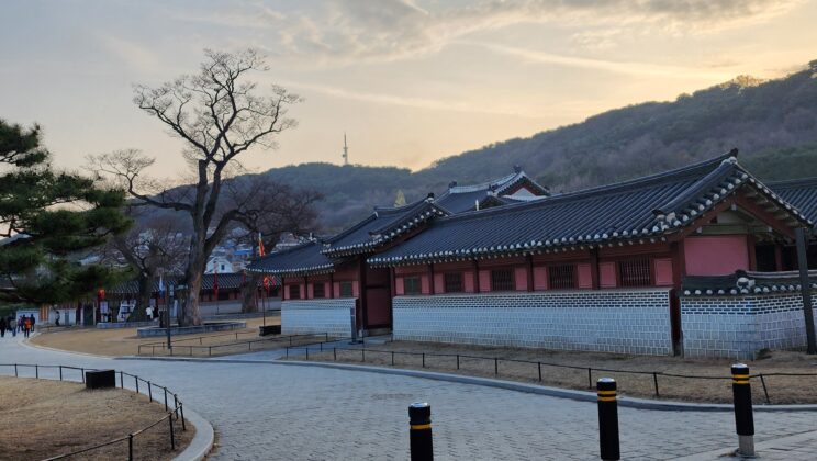 Menjelajahi Keindahan Hwaseong Fortress, Simbol Cinta dan Bakti Seorang Anak Kepada Ayahnya